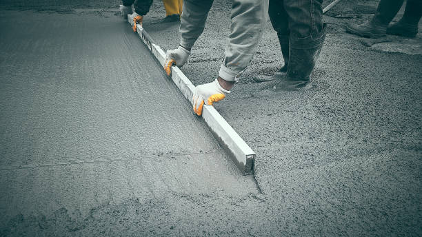 Best Concrete Sidewalk Installation in Centreville, MI